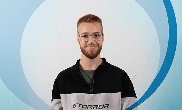 Image of Hr-on employee