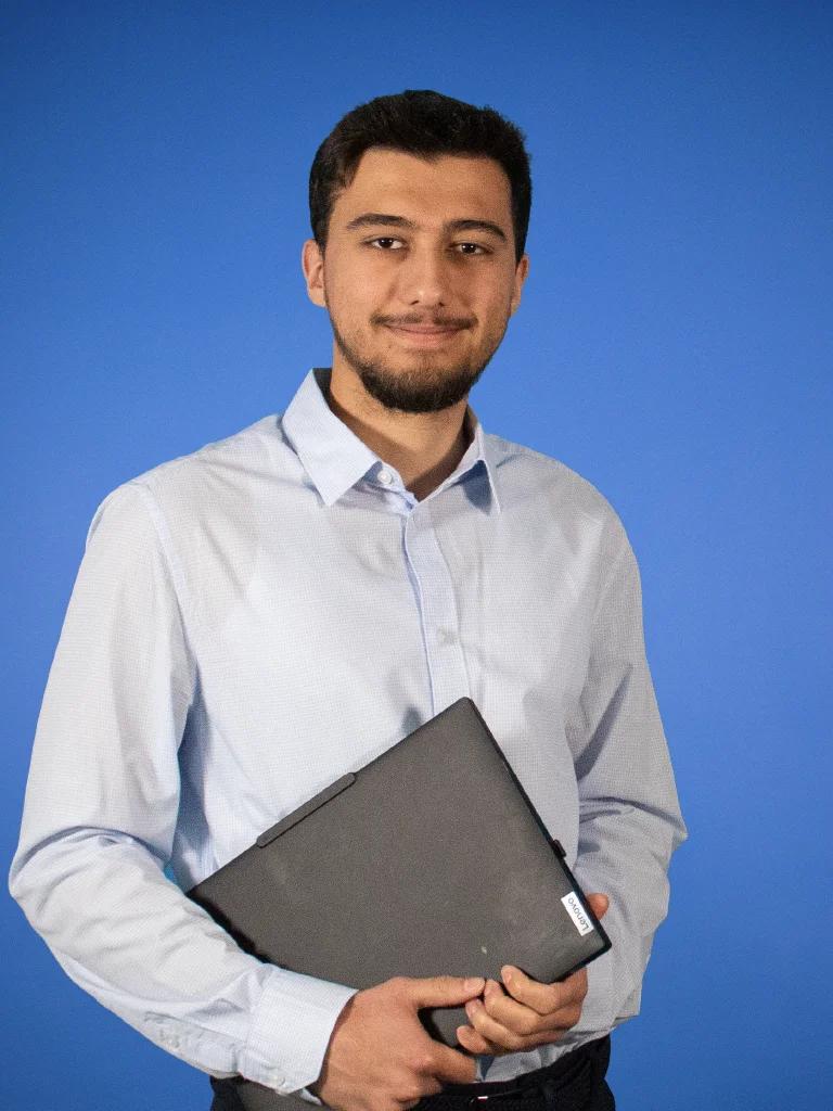 Eser Sariyar 2